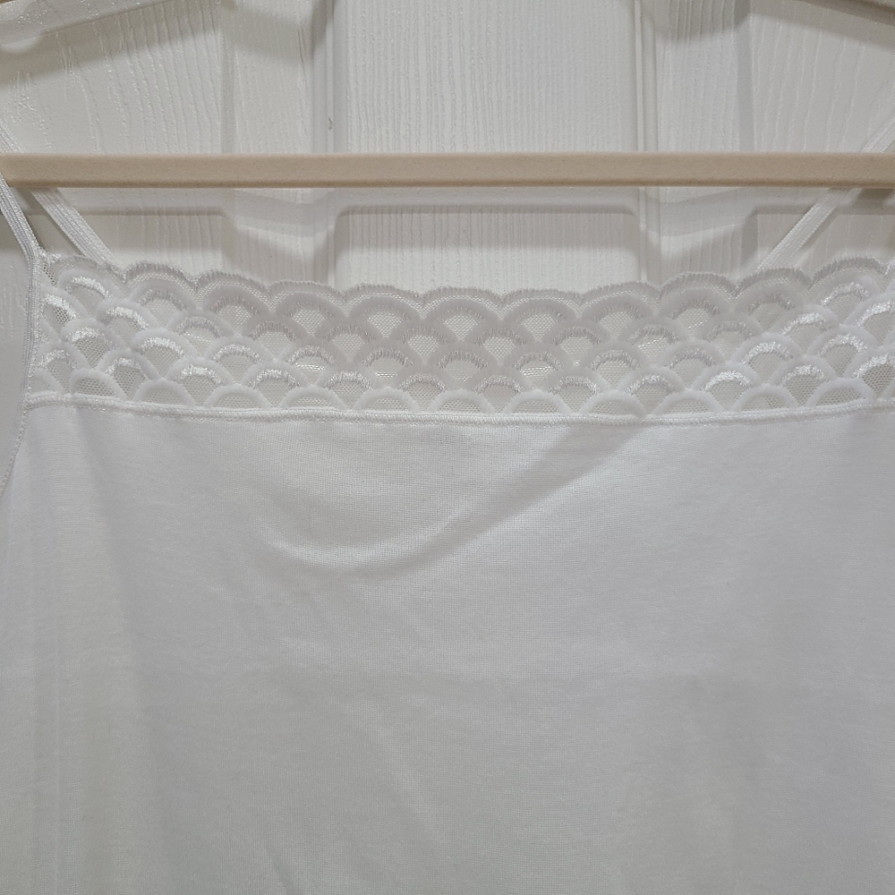 Hanro Camisole Tank Top White Size L Scalloped Cami Adjustable Straps Cotton - Picture 2 of 8
